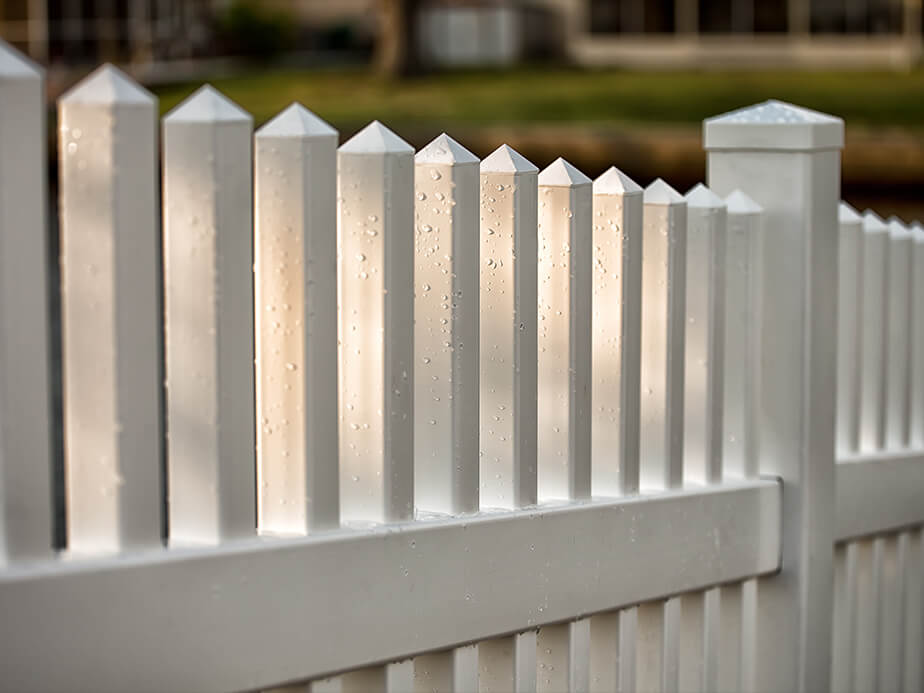 Vinyl Fence Contractor in Upstate of South Carolina