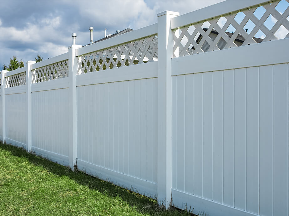 Greenville South Carolina vinyl privacy fencing